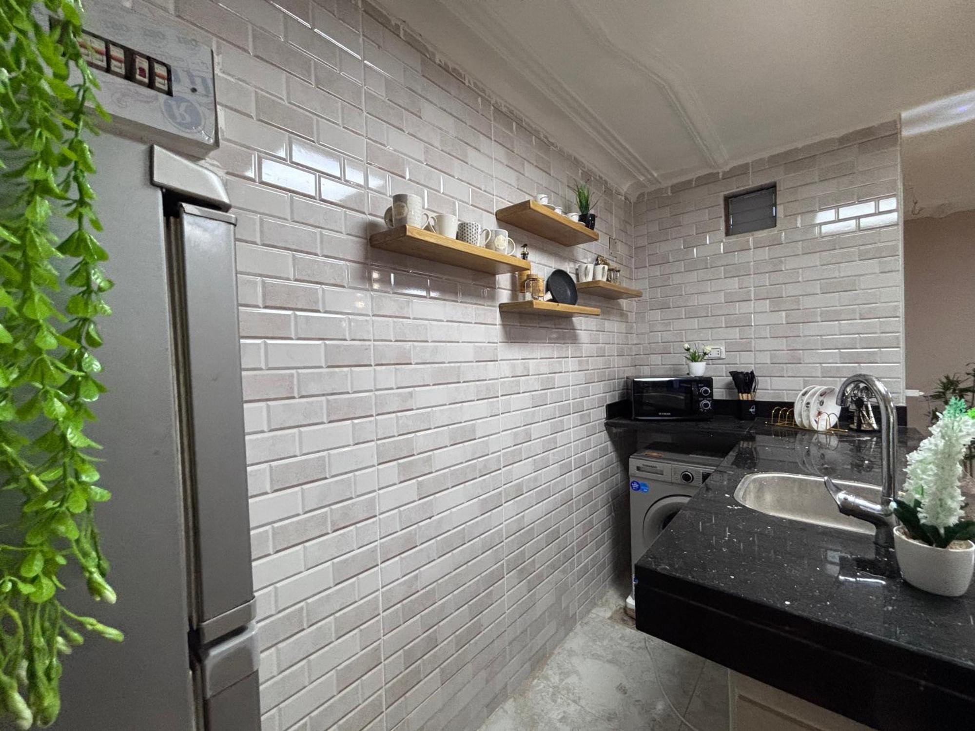 Apartment Elite In Mohandseen - Families Only