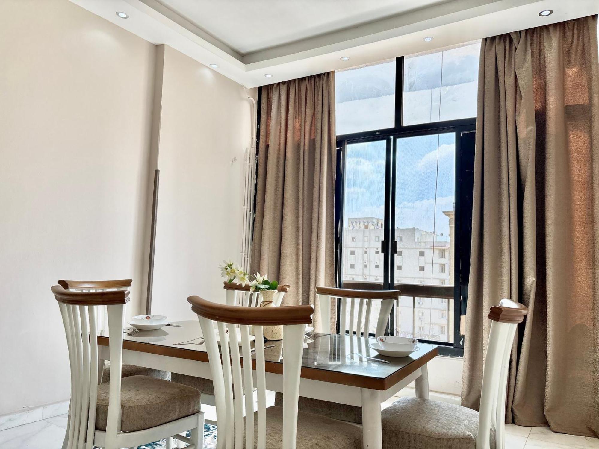 Elite In Mohandseen - Families Only Apartment Cairo