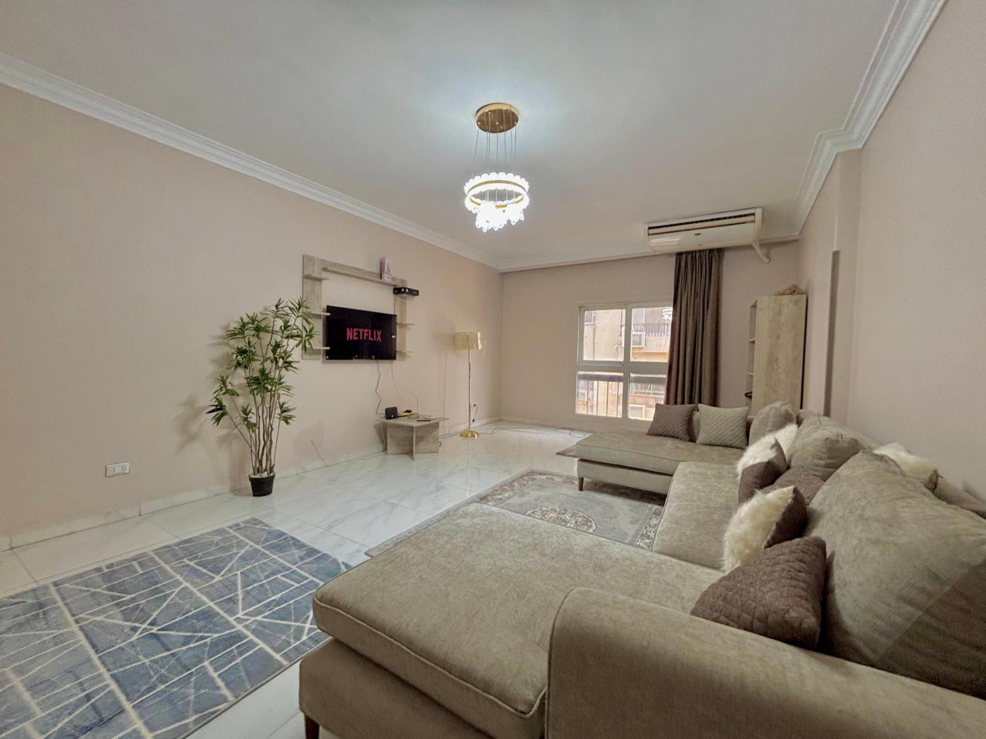 Elite In Mohandseen - Families Only Apartment
