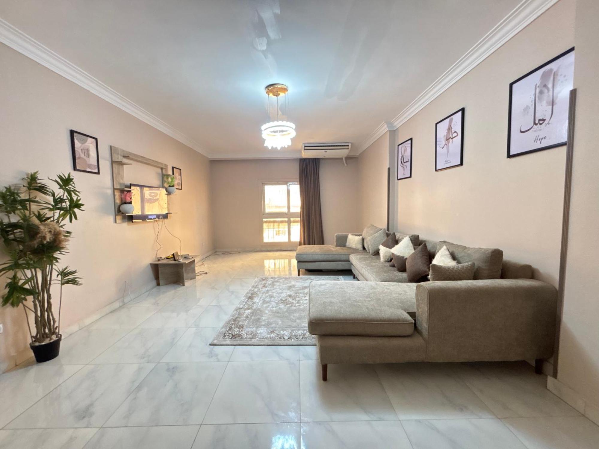 Elite In Mohandseen - Families Only Apartment